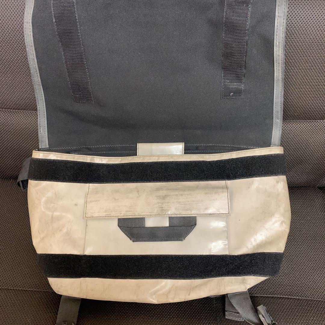 FREITAG メッセンジャーバッグ グレー/ホワイト