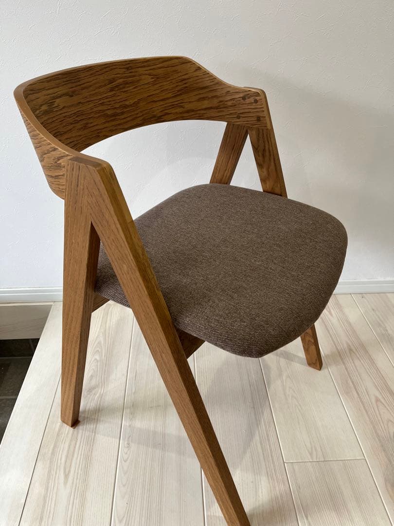 unico(ウニコ)エレムト　ダイニングテーブル、チェア4脚　直接取引可能!