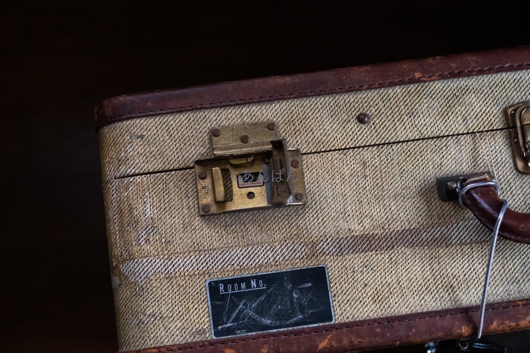 アンティーク レトロ　イギリス　英国　スーツケース トランク 旅行かばん　寅さん