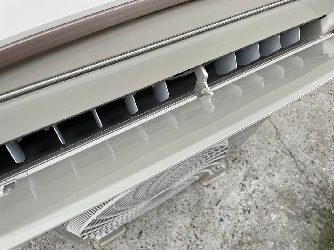 割と綺麗　Panasonic 8畳用エアコン　CS-EX257C