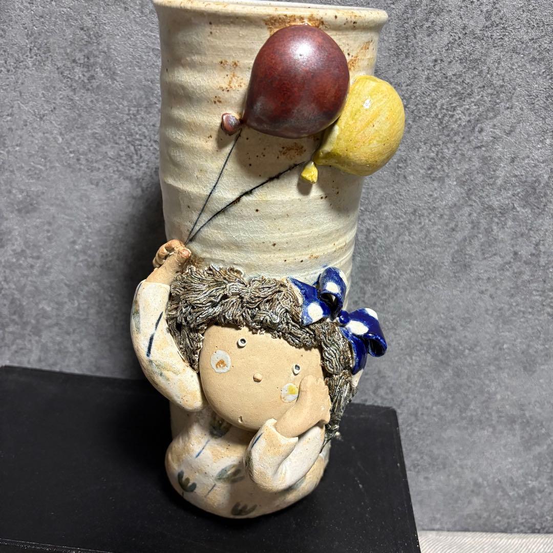 新品　可愛い立体お人形花入れ・花瓶「瀬戸焼」②