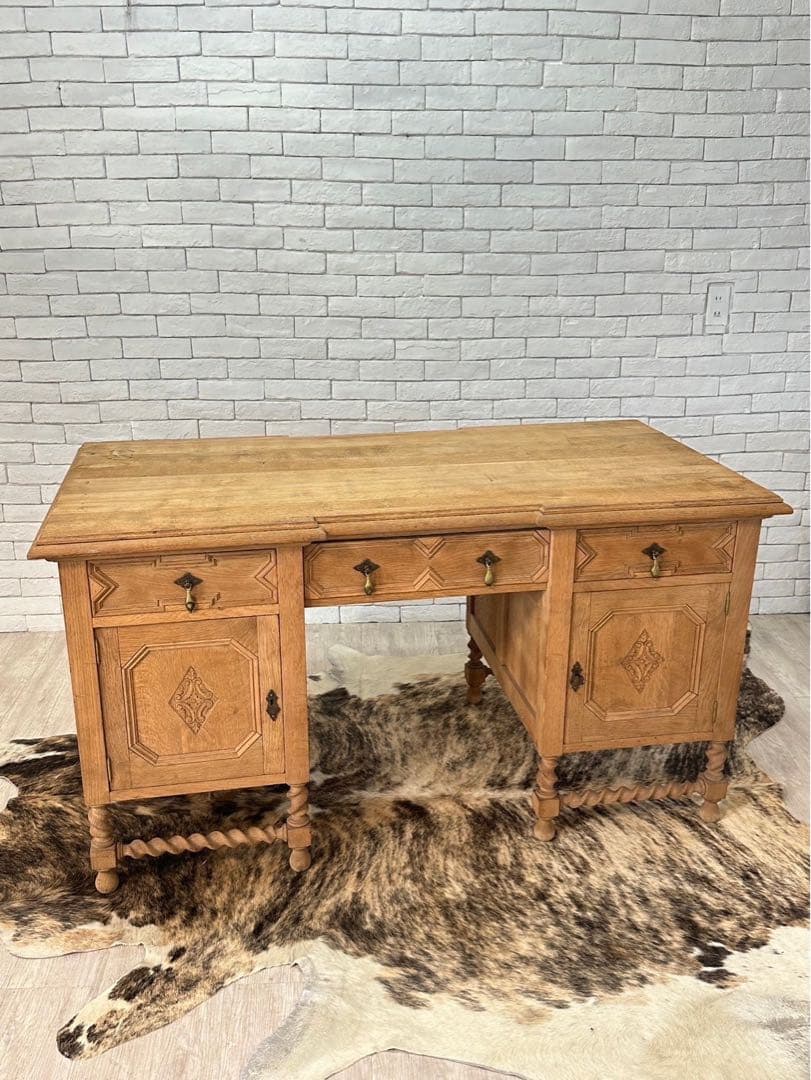 【チャーリー 】1960年　ベルギー　ビンテージ デスク 机 作業台