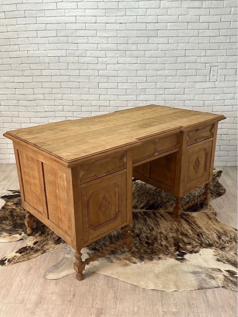 【チャーリー 】1960年　ベルギー　ビンテージ デスク 机 作業台