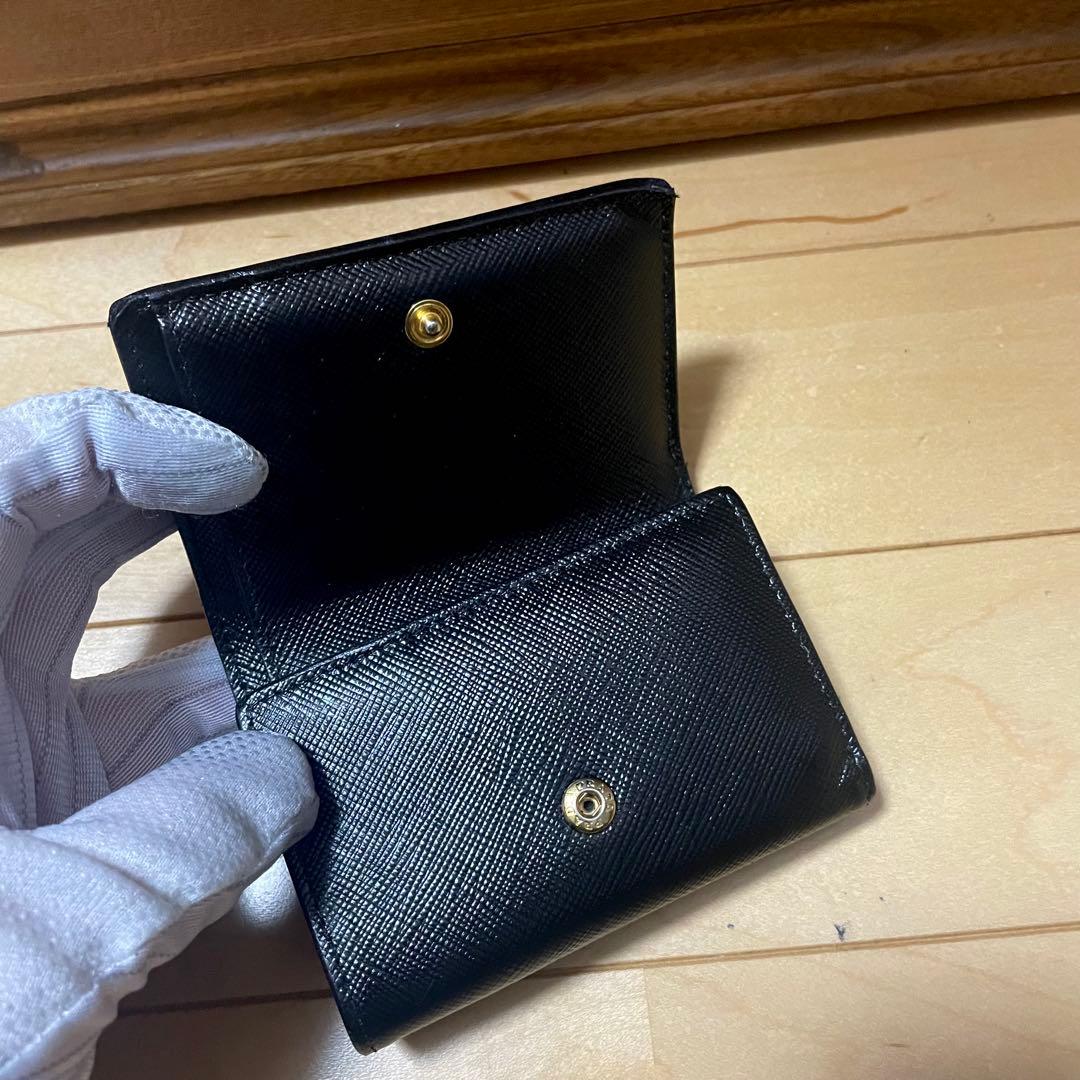 プラダ 三つ折り ミニ財布 PRADA