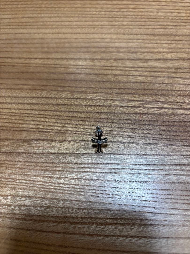 中古 美品 正規 クロムハーツ 王道 クロス スタッド ピアス