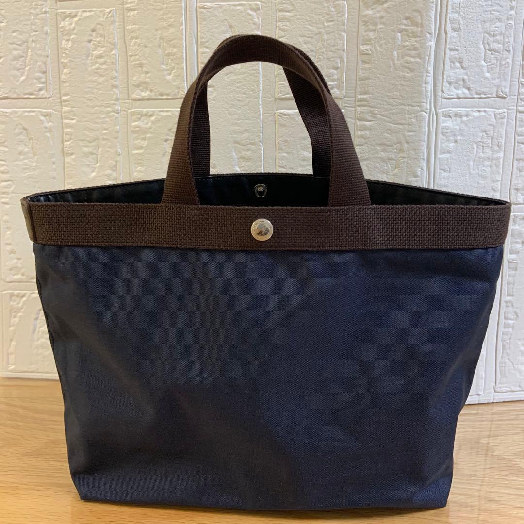エルベシャプリエ ネイビー×モカ　704C トートバッグ