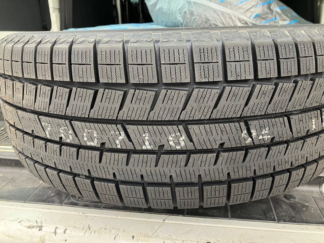 I*i様 スタッドレス　205/50R17 ホイール　未使用　アイスガード