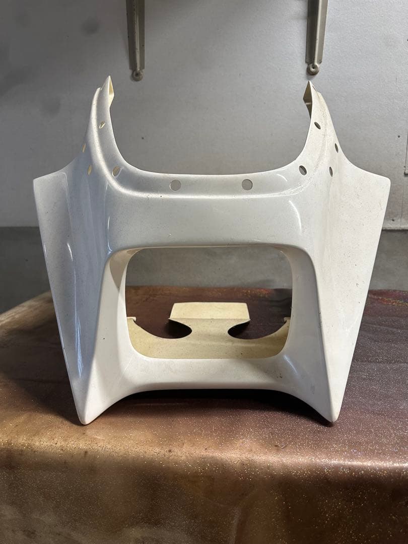 Kawasaki GPz900R アッパーカウル