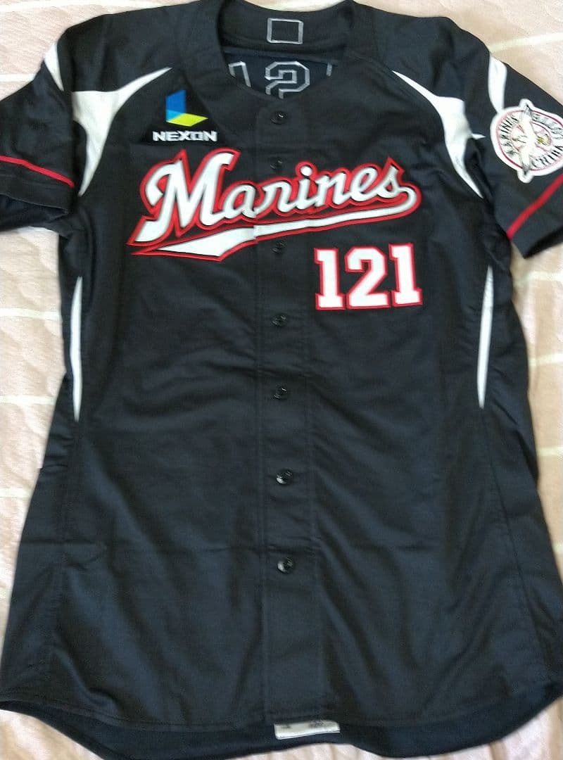 千葉ロッテ・岸敬祐実使用ユニフォーム