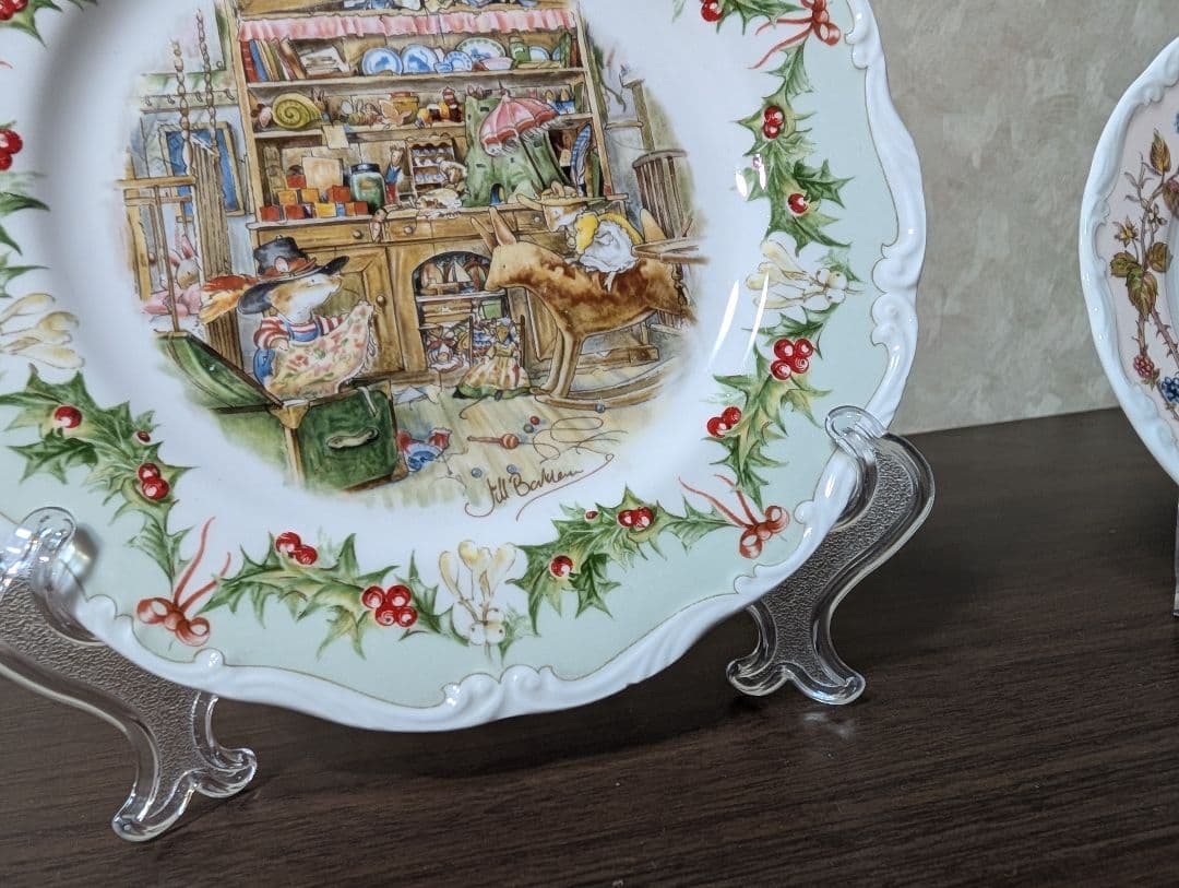 ロイヤルドルトン　ブランブリーヘッジ THE DISCOVERY 等３枚セット