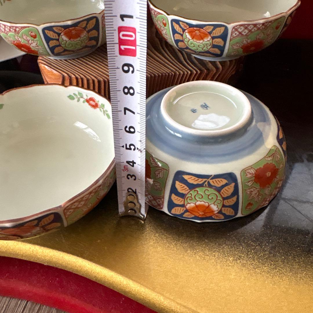 西山・色絵小鉢5つ