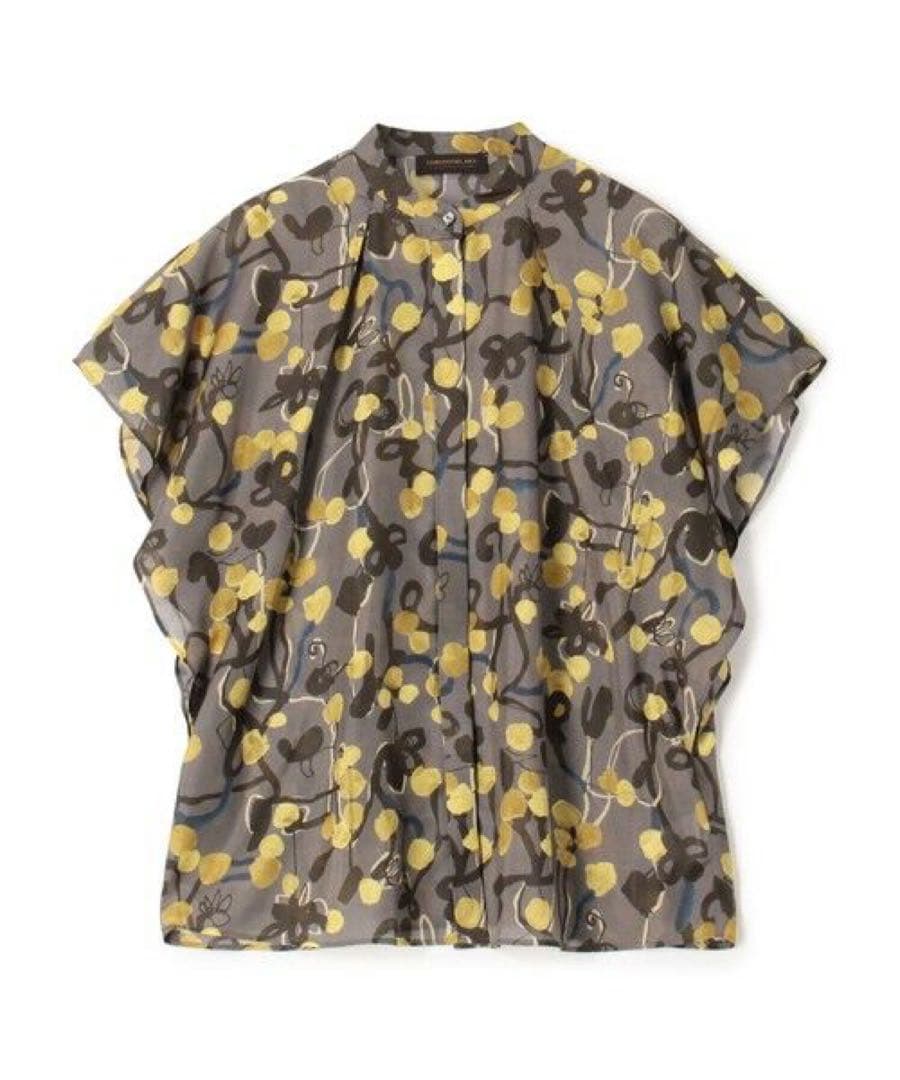 トゥモローランド　フラワープリント フレアタックスリーブブラウス