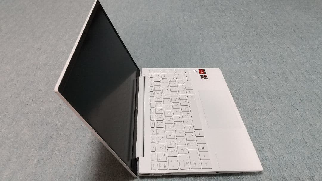 m*1様 【不良品】HP Pavilion Aero Laptop 13-be0