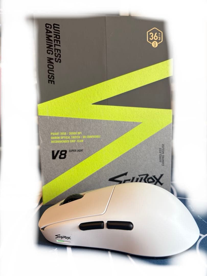 Scyrox V8 ホワイト