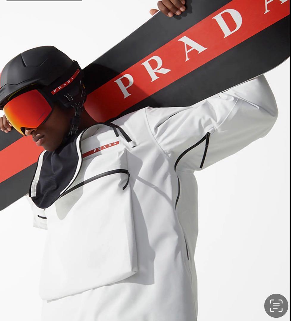 プラダ　リネアロッサ　スノーボードジャケット
