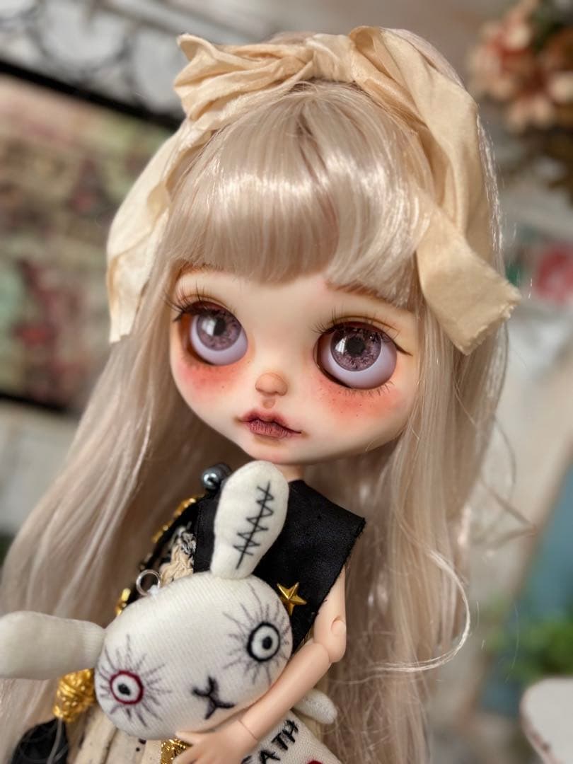♡ カスタムアイシードール　ネオサイズ　白肌　そばかすあり