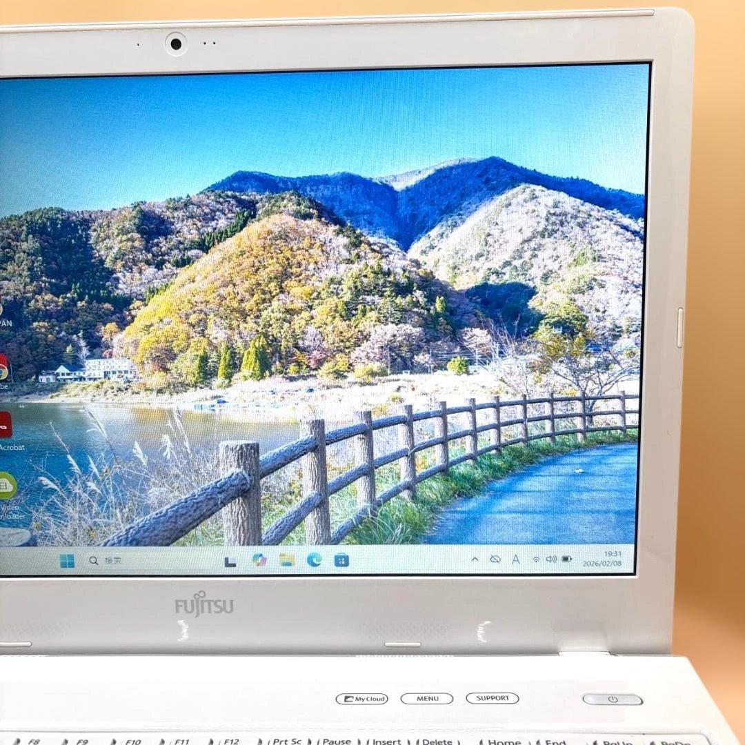 バッテリー良好！大画面ノートパソコン/i7/SSD256GB/Windows11