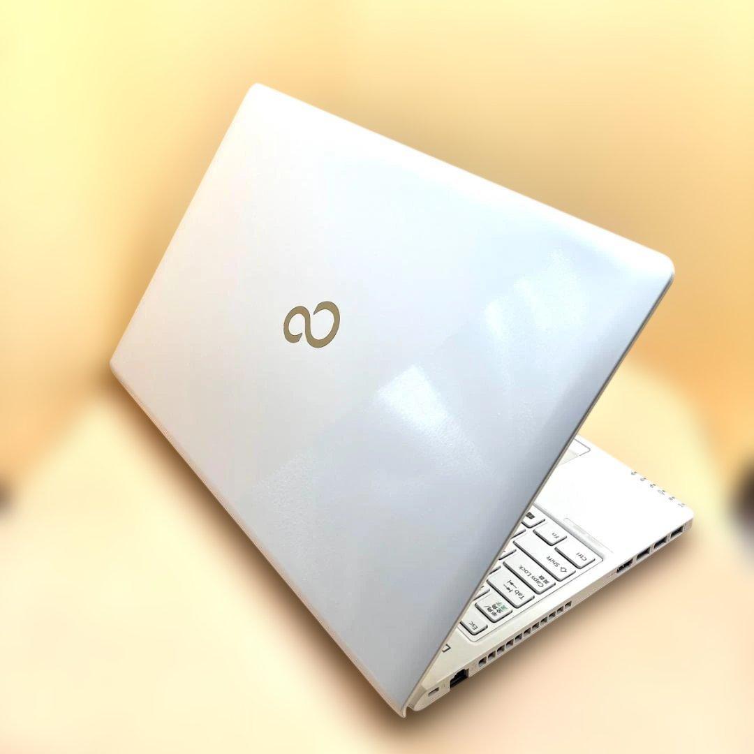 バッテリー良好！大画面ノートパソコン/i7/SSD256GB/Windows11