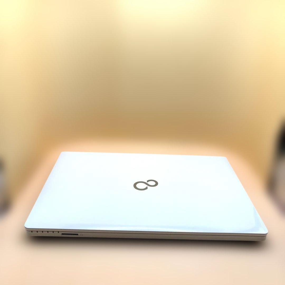 バッテリー良好！大画面ノートパソコン/i7/SSD256GB/Windows11