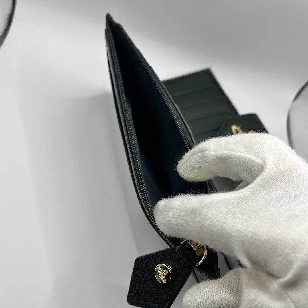 大人気 特価 未使用 Vivienne Westwood 黒 シンプル 高級感