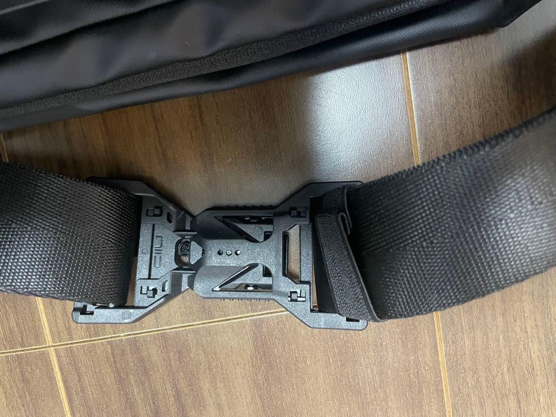 NIID URBANATURE ボディバッグ レザー