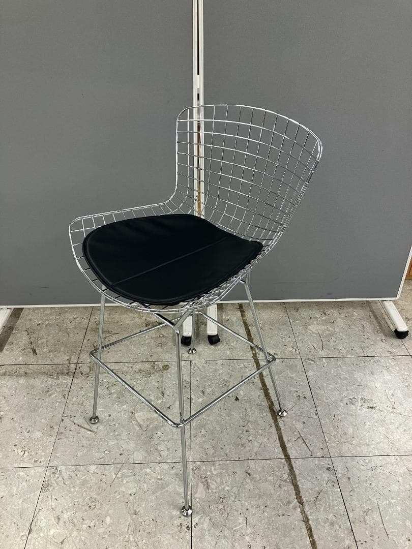 ハイチェア N plus リプロダクト ハリー・ベルトイア シルバー①