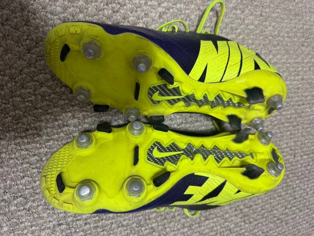 Nike Mercurial ネイビー/イエロー スパイクシューズ