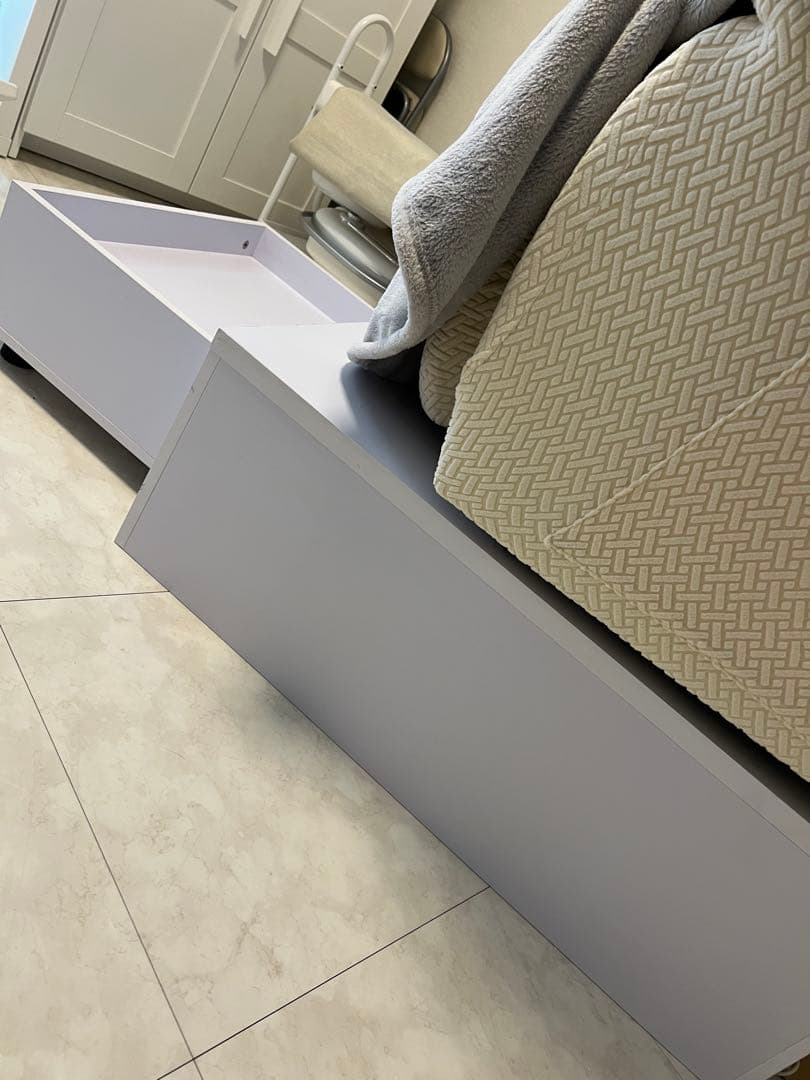 ネイルサロン　フットネイルステージ　ネイルチェアステージ　台