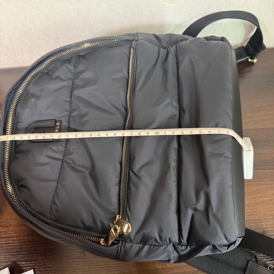 FURLA ブラック リュック　ナイロン