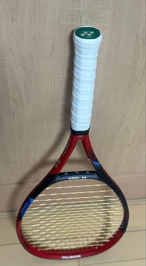 YONEX VCORE 100 G2 レッド/ブラック