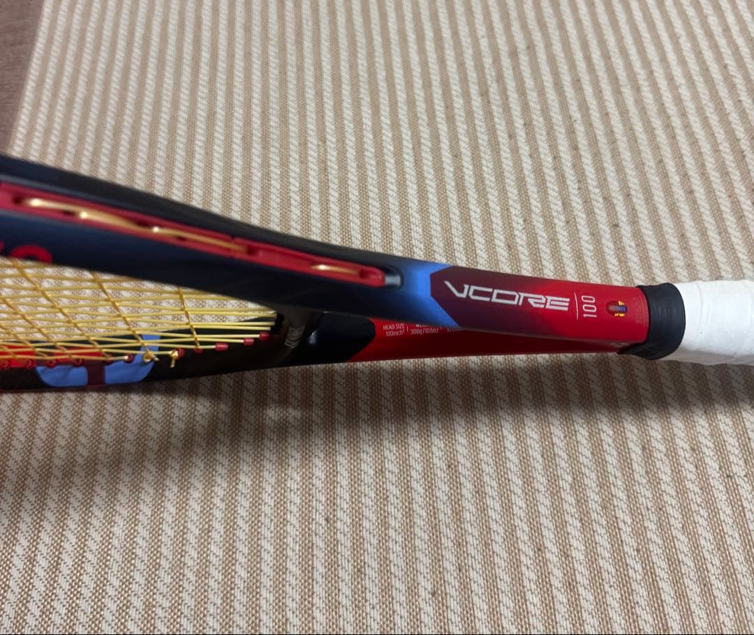 YONEX VCORE 100 G2 レッド/ブラック