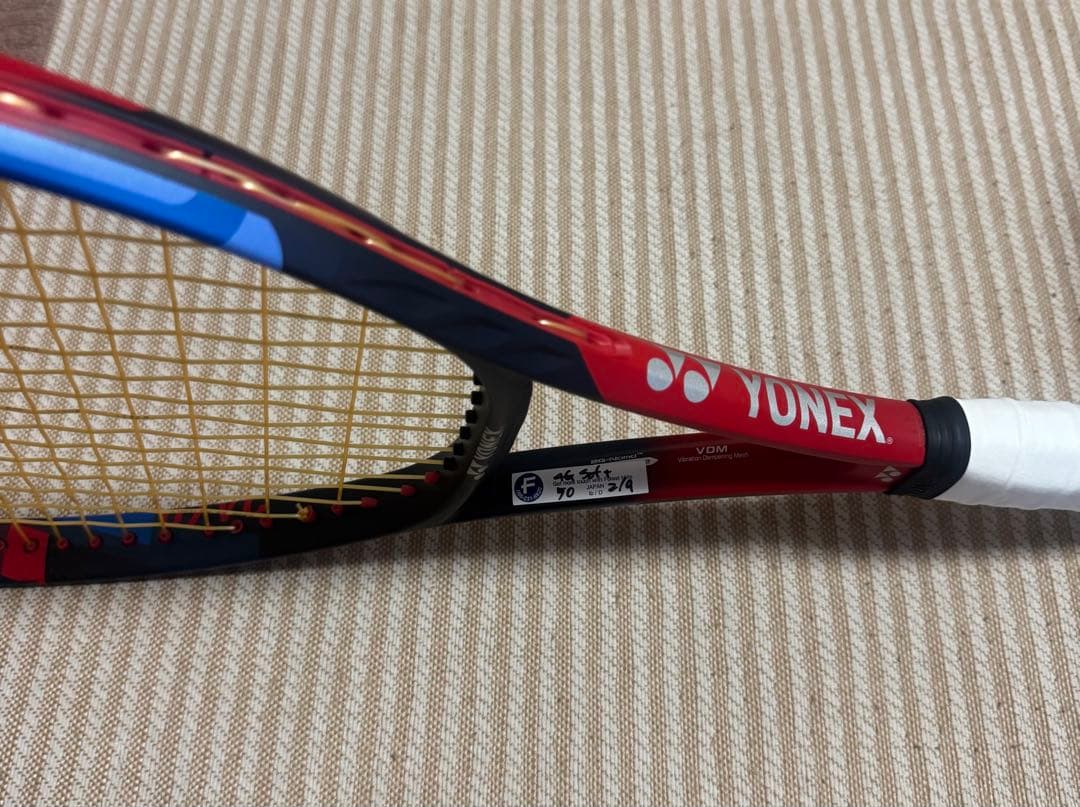 YONEX VCORE 100 G2 レッド/ブラック