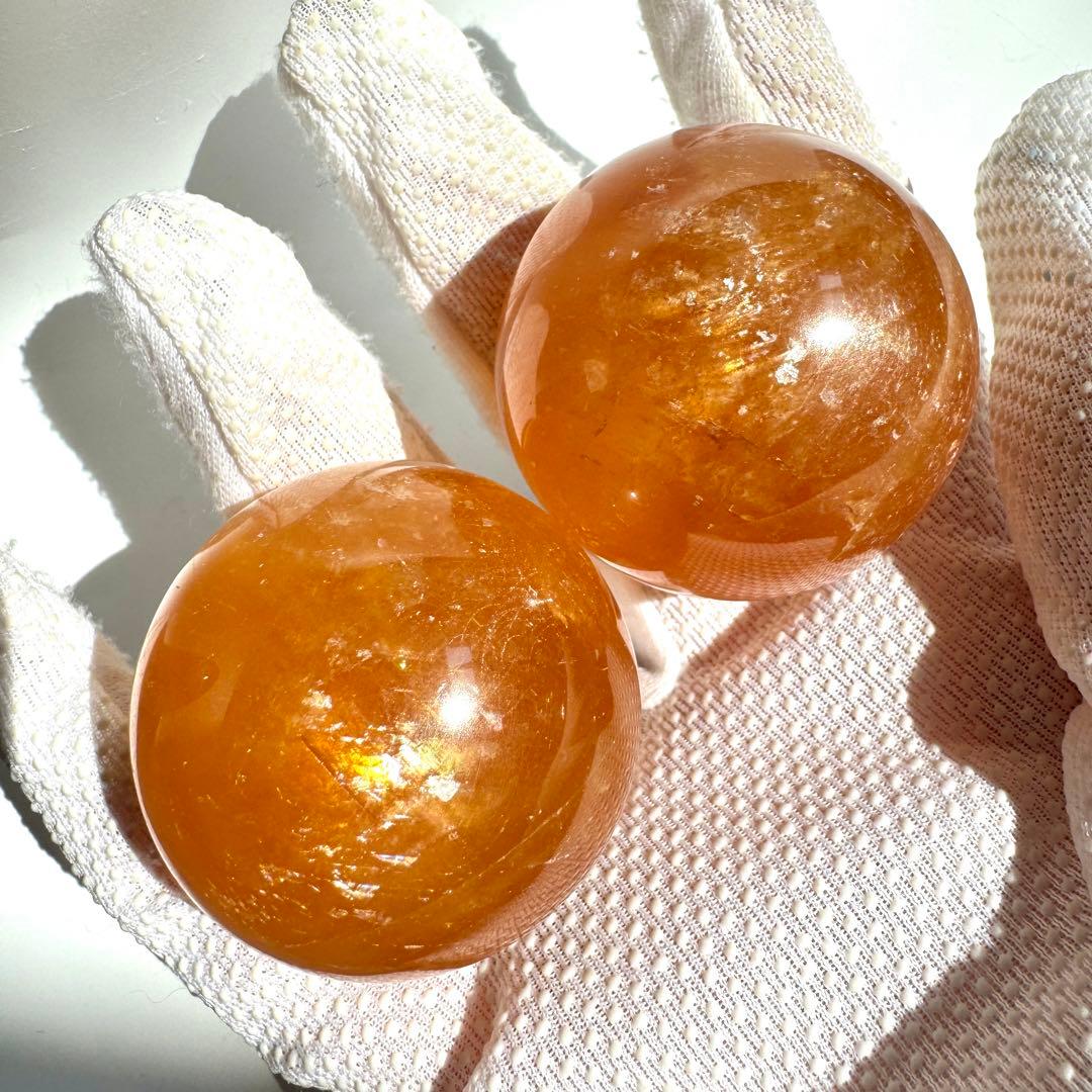 虹入り ゴールデンカルサイト 2個セット 木製台座付き