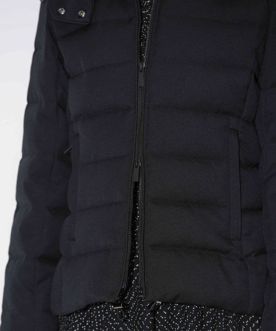 最終お値下げ❗【新品タグ付き❗】西川ダウン　サージショートダウン　ブラック Ｓ