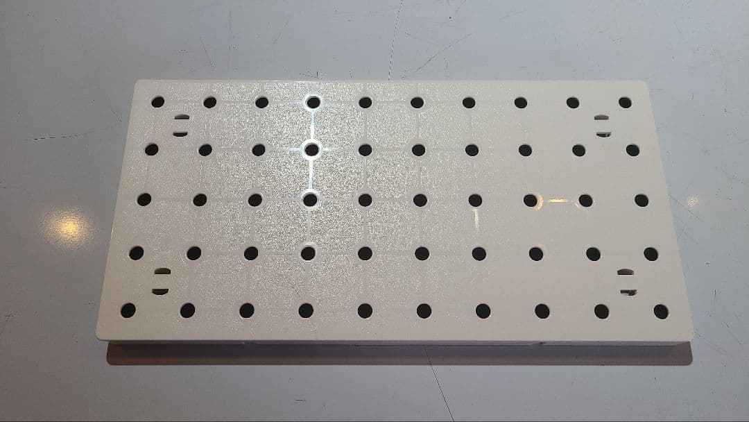 ホワイト 穴あきデザイン 収納トレイセット