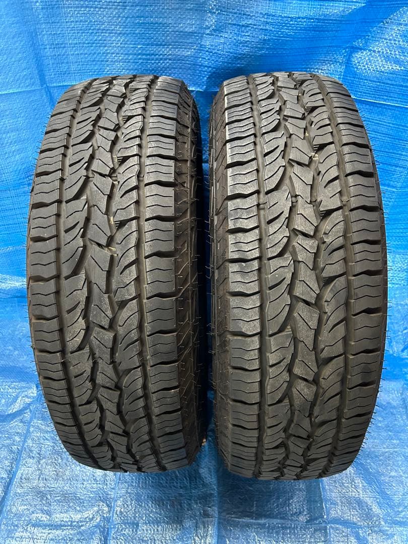 グラントレックAT5 215/70R16 ①