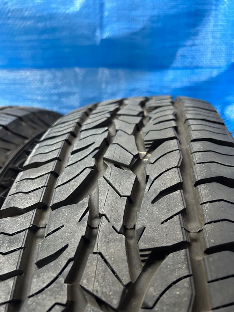 グラントレックAT5 215/70R16 ①