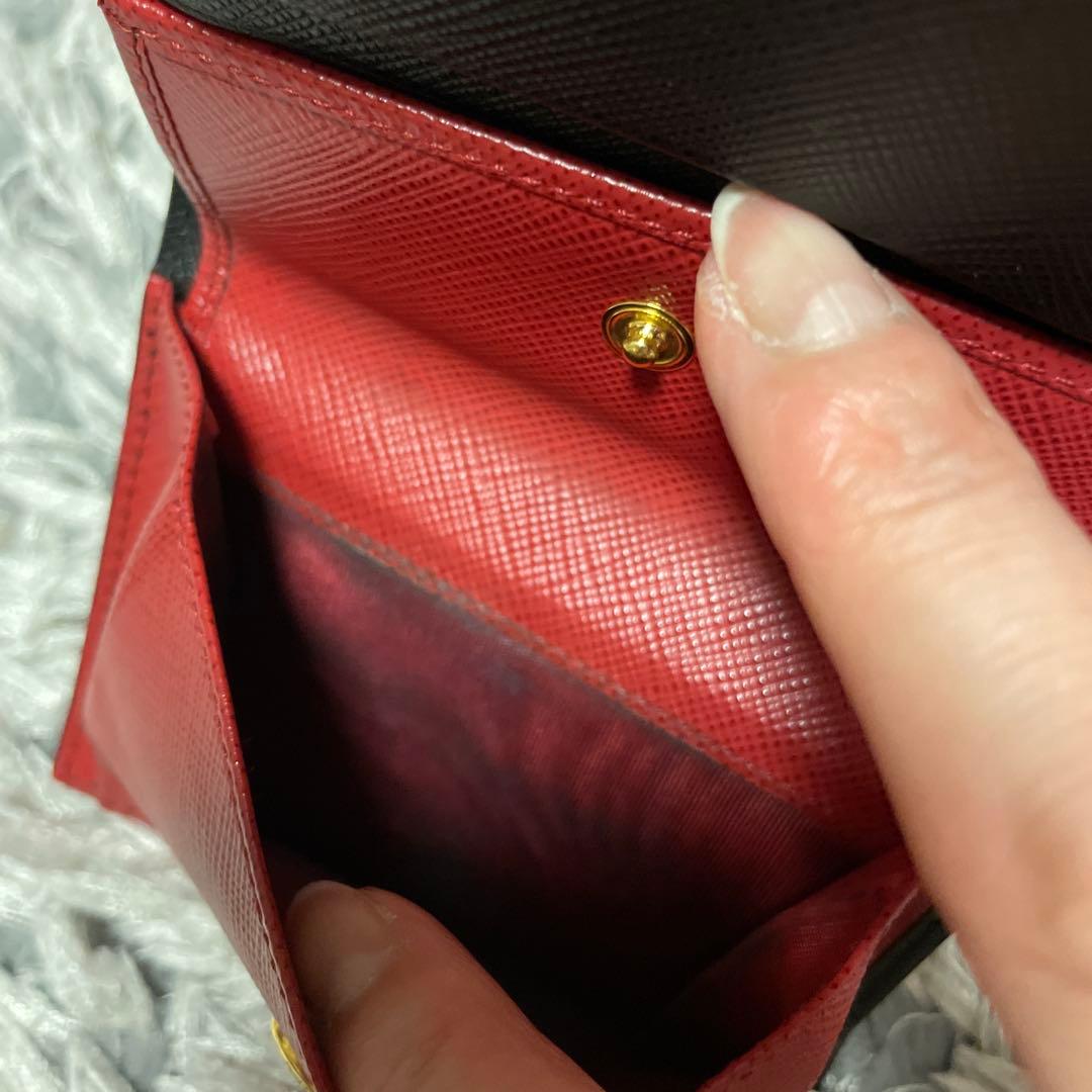 PRADA 二つ折り財布 サフィアーノレザー 黒