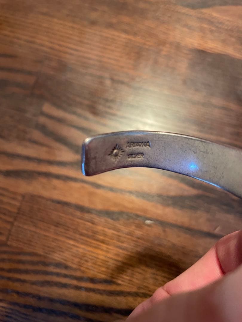 【そんきん】アリゾナフリーダム 太陽モチーフ シルバー バングル 波模様