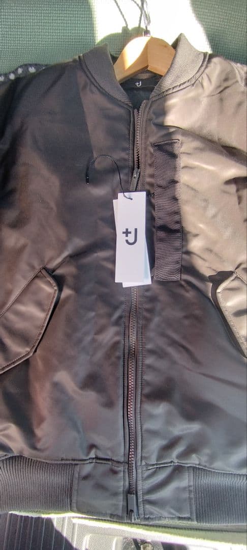 たくみさま専用　新品　ユニクロ　+J MA-1 Mサイズ グレー