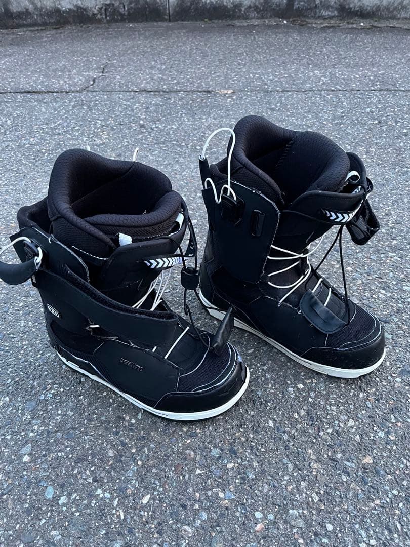 Yスノーボードブーツ 27cm ディーラックス ID