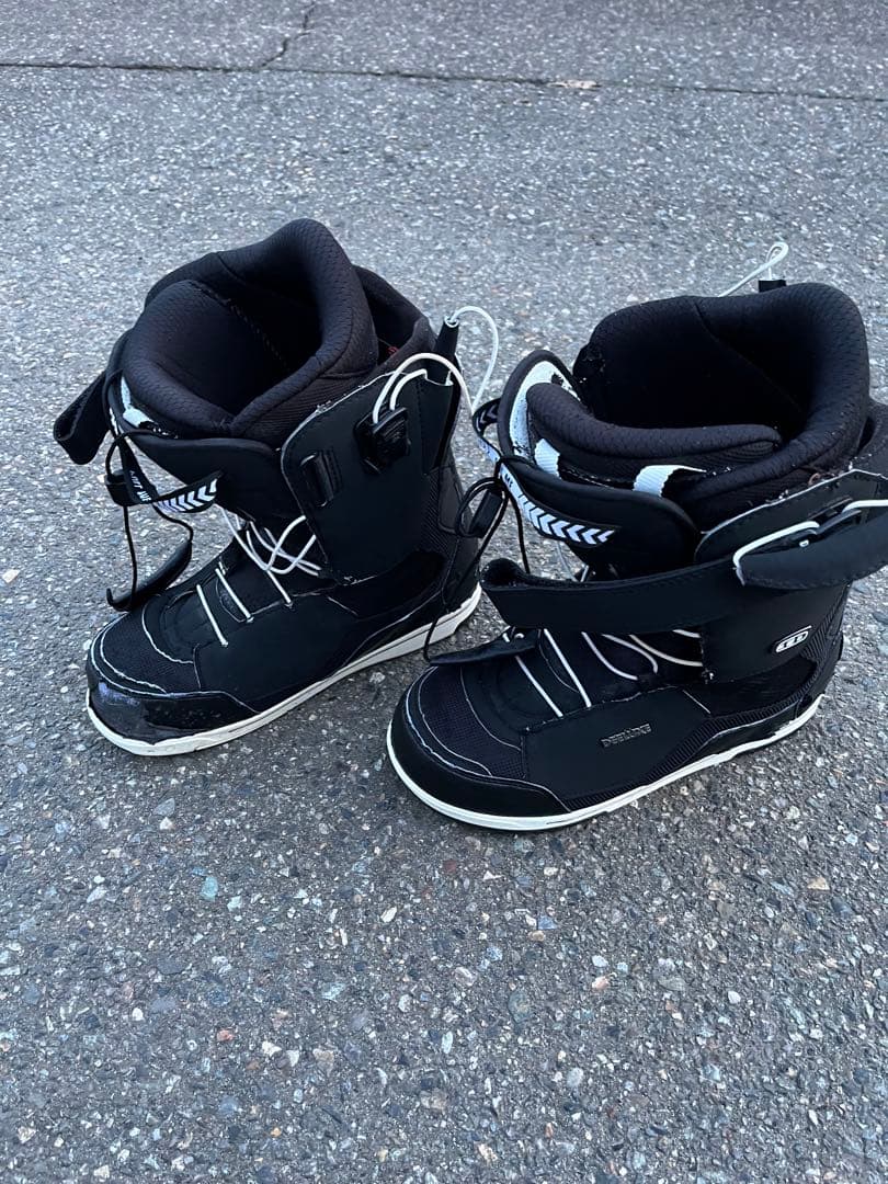 Yスノーボードブーツ 27cm ディーラックス ID