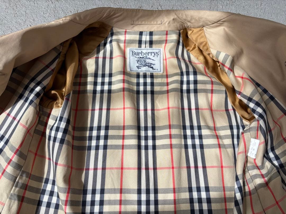 Burberry トレンチコート ノバチェック
