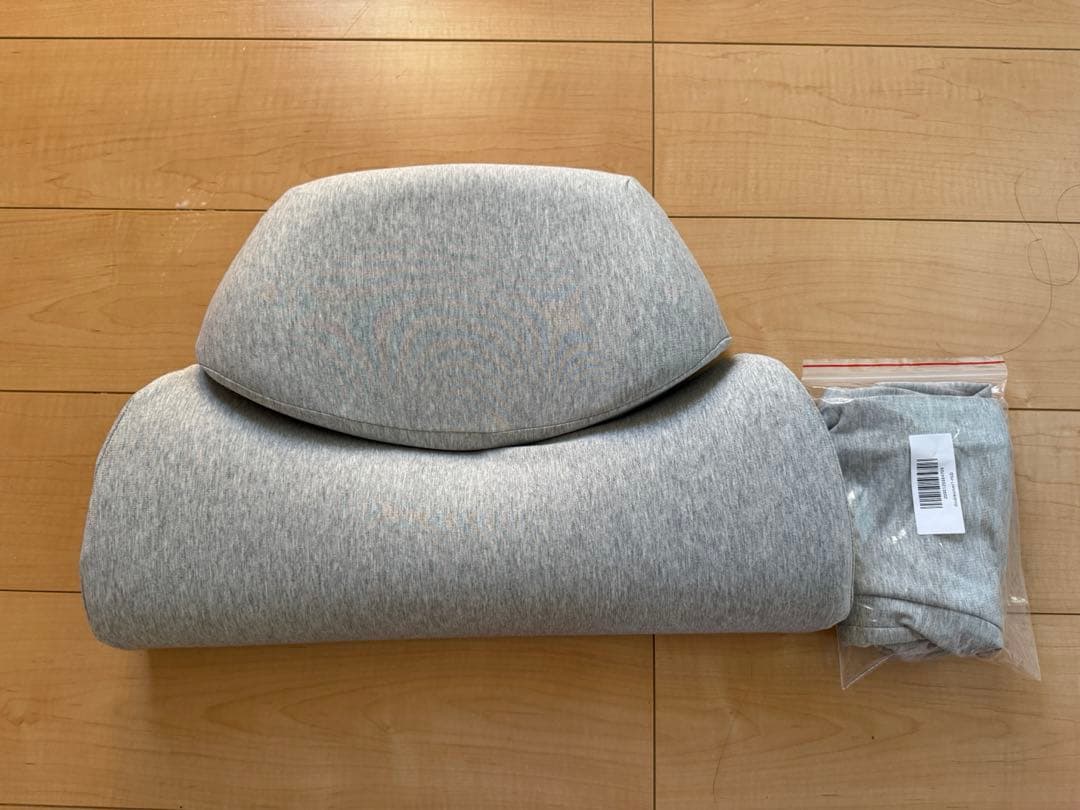 首と肩のことだけを考えたダブル枕　サバキューストア　専用枕カバー（新品）付き