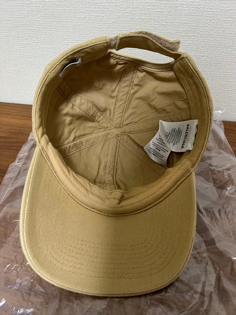 バレンシアガ　ベースボールキャップ　レディース　ベージュ　正規品