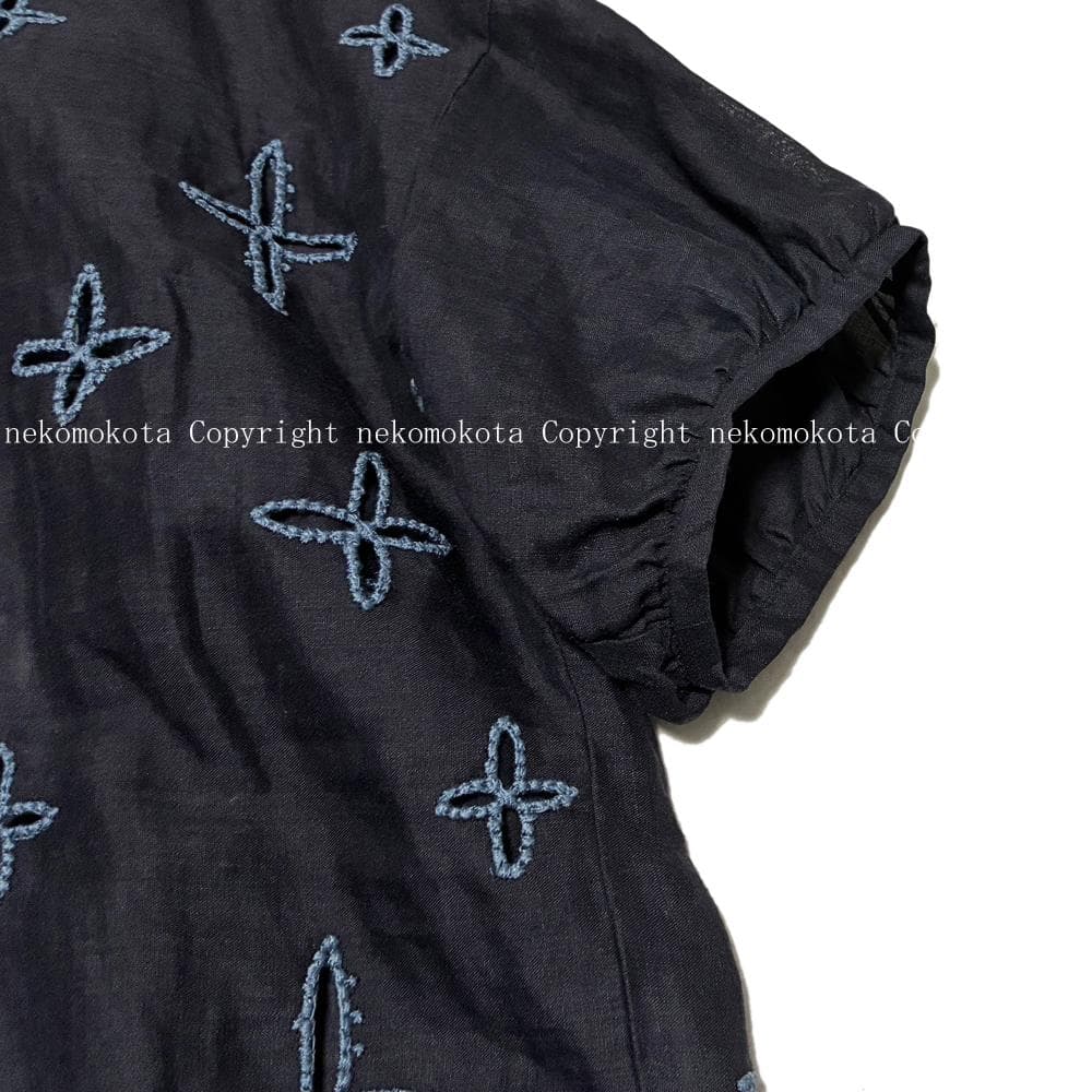 美品 ミナペルホネン wild star 刺繍 リネン 丸襟 ブラウス 38 麻