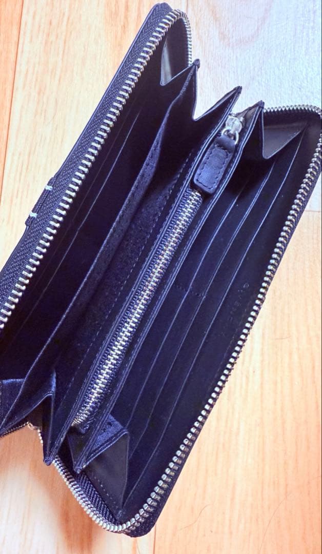 【ジバンシイ】メンズ　長財布　黒