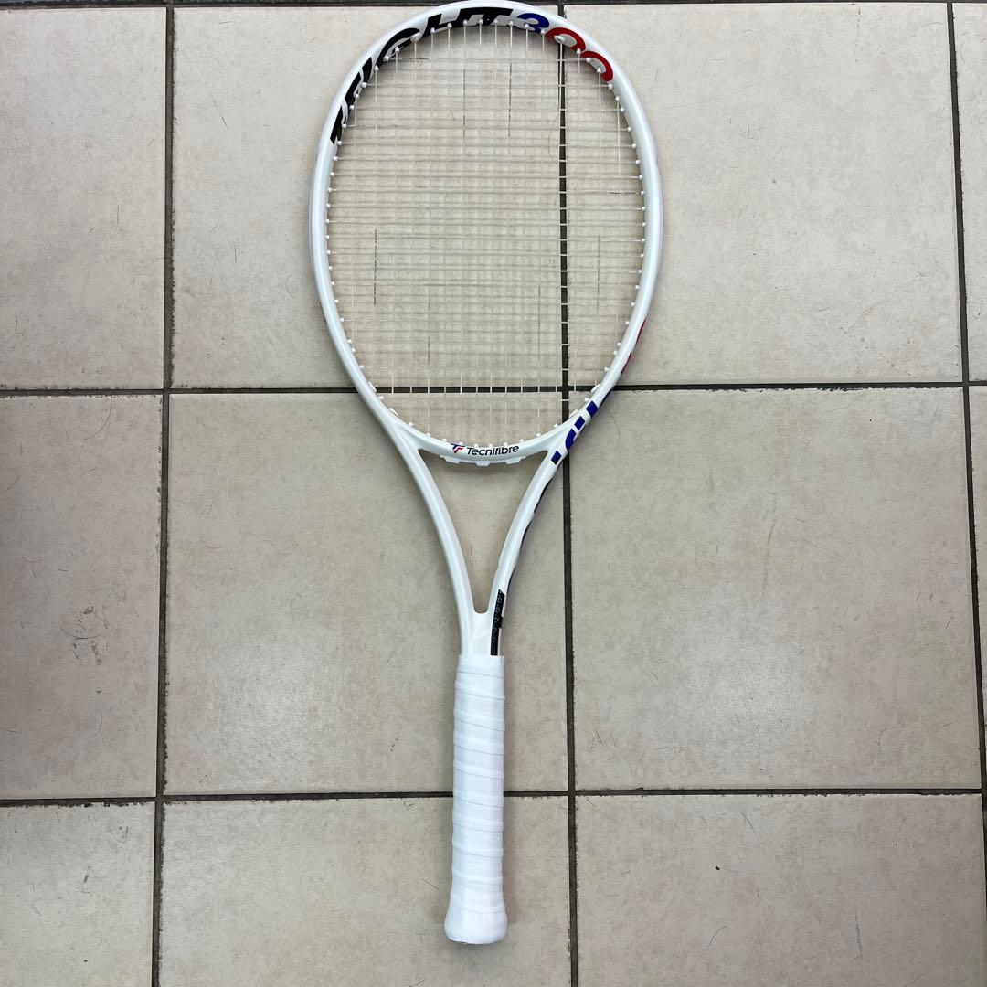 テクニファイバー　T-FAGHT 300 グリップ2