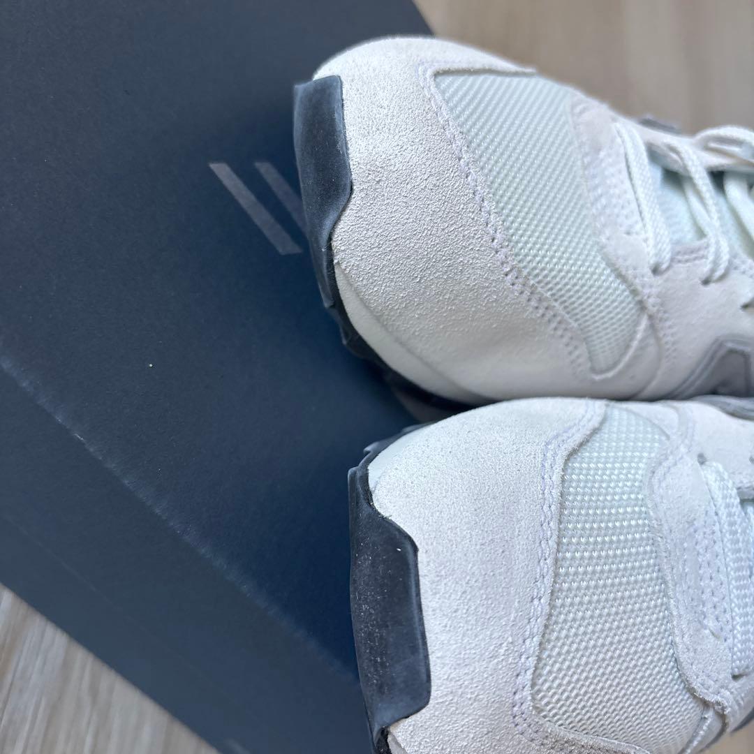 未使用　25.5 New Balance ホワイト スニーカー　ライトグレー