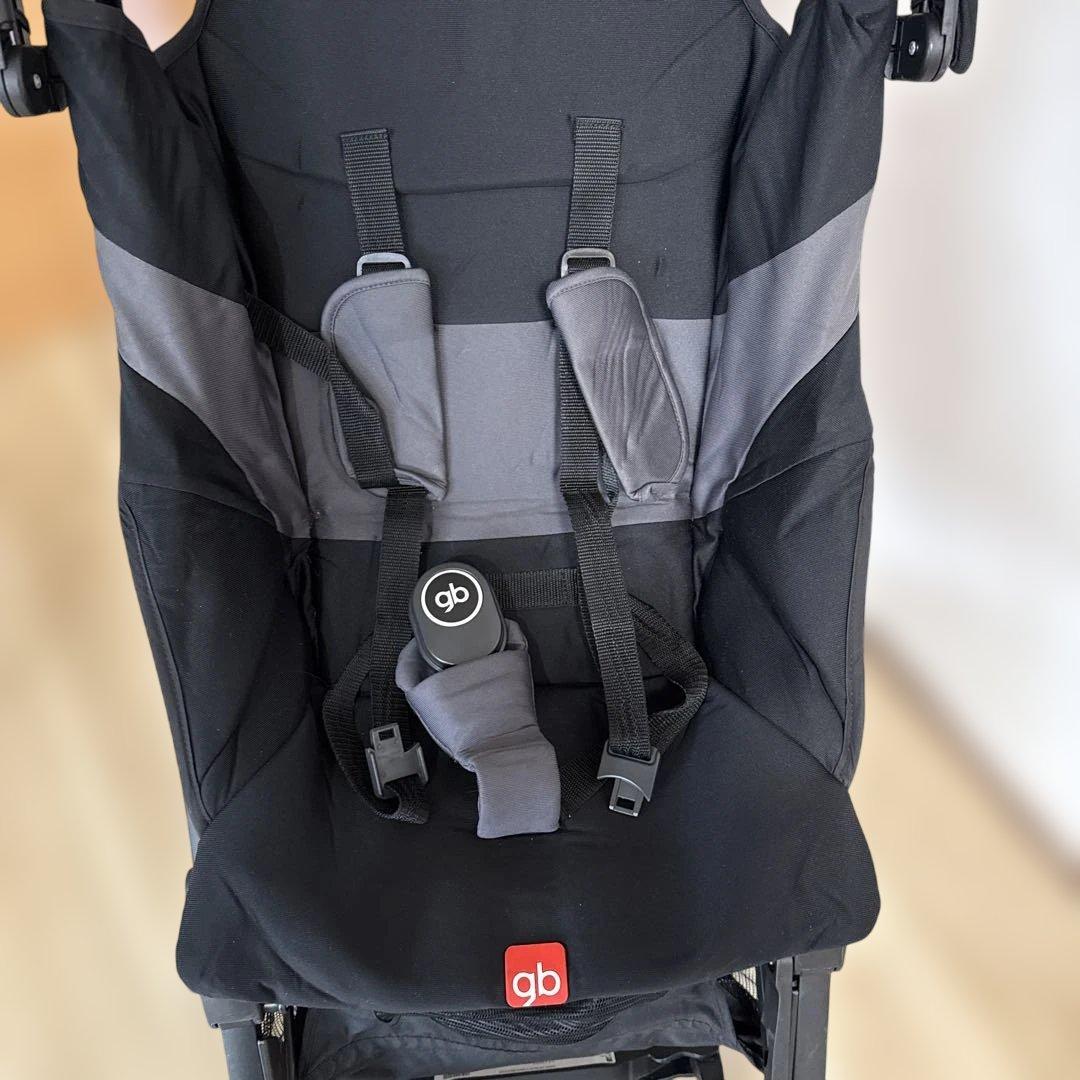 gb ブラック ベビーカー 折りたたみ式